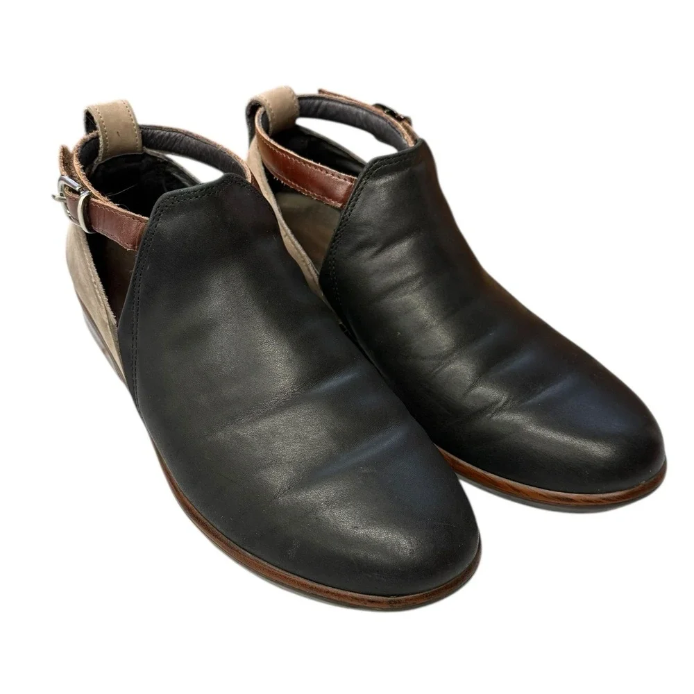 Naot Kamsin Women's Two Tone Leather Ankle Strap‎ Cutout Booties Size 38
